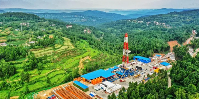 97.8%，成了公認(rèn)的“節(jié)水標(biāo)四川頁(yè)巖氣項(xiàng)目部重復(fù)利用壓裂返排液36.36萬(wàn)立方米，利用率達(dá)兵”